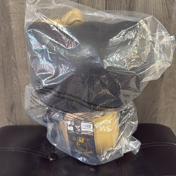 New Hello Kitty Black & Gold Collectors Plush Pleather Stuffed Toy By Kidrobot - Picture 6 of 10